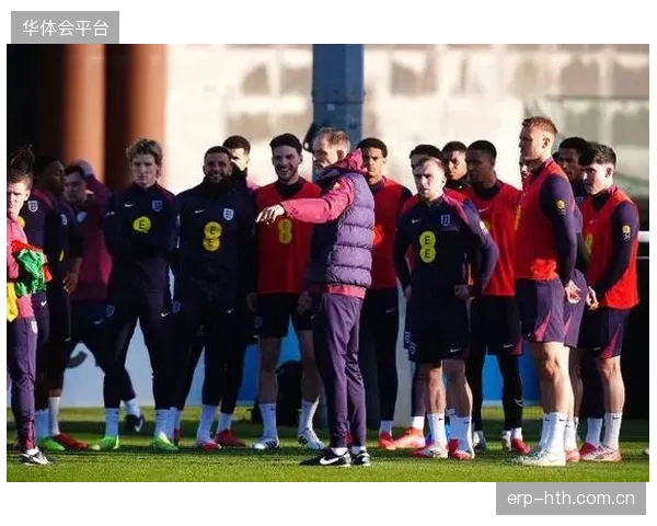 福登在右路的俱乐部高光表现，加剧了图赫尔在前场选择的难度。